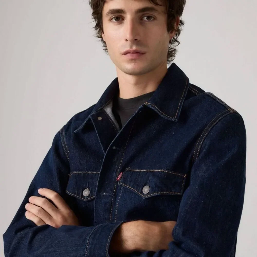 Levis relaxed fit
